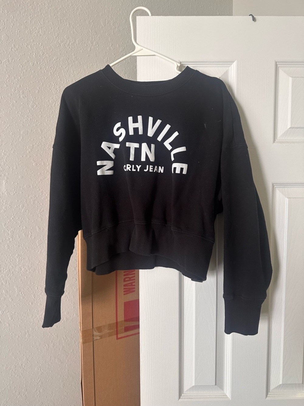 Carly Jean Los Angeles Black Graphic Crewneck Sweatshirt
